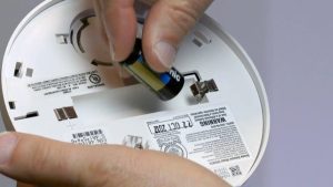 Replacing alarm batteries 